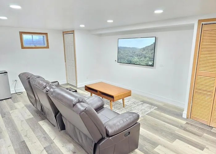 Villa Modern 4br Near Six Flags & Naval Base