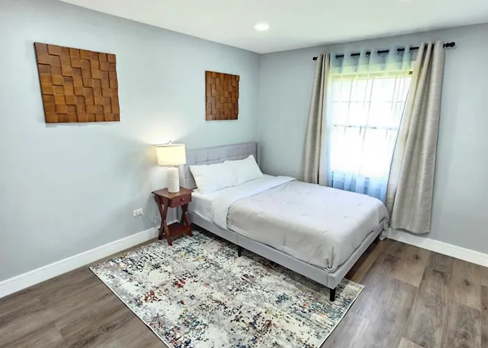 Modern 4br Near Six Flags & Naval Base Gurnee