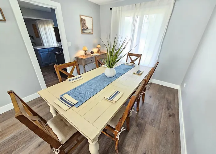 Villa Modern 4br Near Six Flags & Naval Base *