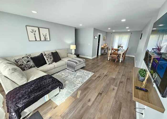 Modern 4br Near Six Flags & Naval Base Villa *